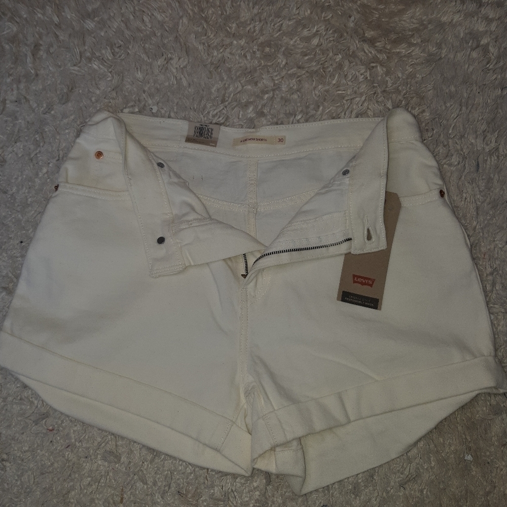 LEVI'S MOM SHORTS - Picture 3 of 6